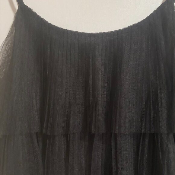 Jealous Tomato Black Layered Ruffle sleeveless top SZ Large - Picture 10 of 11